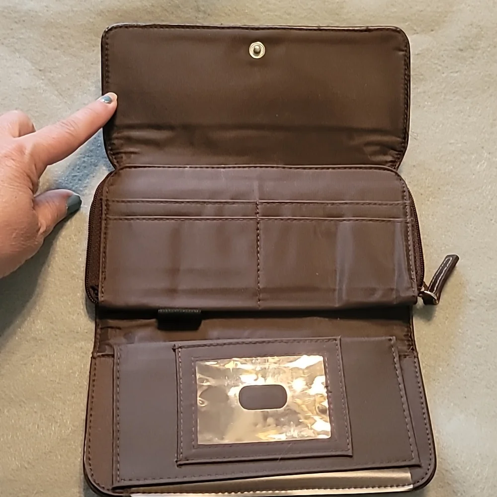 Wallet - Picture 2 of 4